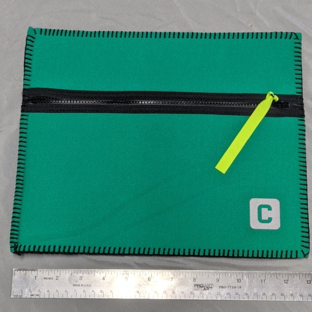 Chestee wet clothes pouch